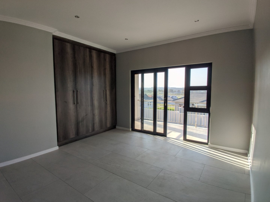 4 Bedroom Property for Sale in Kidds Beach Eastern Cape